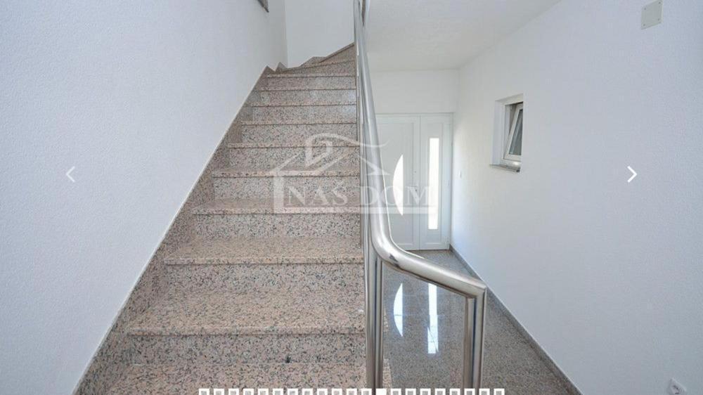 Apartment Niko Und Gaby Vodice